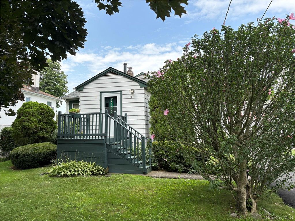 17 Sheridan Avenue, Sloatsburg, NY 10974 — exterior