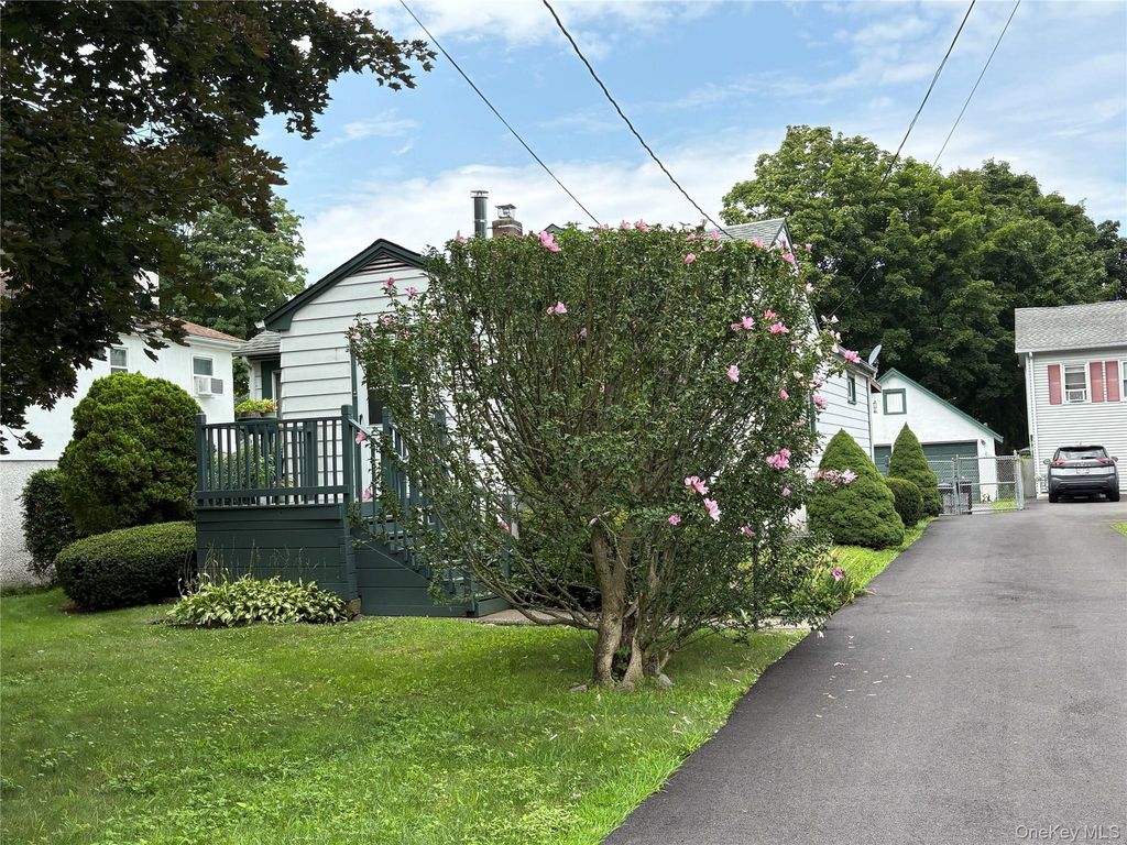 17 Sheridan Avenue, Sloatsburg, NY 10974 — photo 3