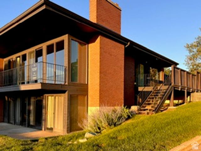2124 S RIDGEWOOD WAY, Bountiful, UT 84010