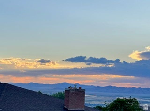 2124 S RIDGEWOOD WAY, Bountiful, UT 84010