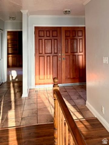 2124 S RIDGEWOOD WAY, Bountiful, UT 84010