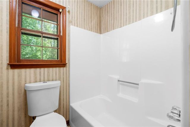 1745 Oak Ridge Way, Lawrenceville, GA 30044