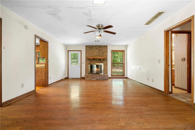 1745 Oak Ridge Way, Lawrenceville, GA 30044