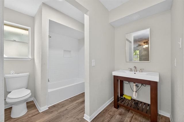 701 Saint Lawrence River Road, Montgomery, TX 77316