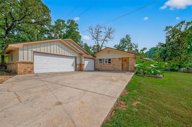 701 Saint Lawrence River Road, Montgomery, TX 77316