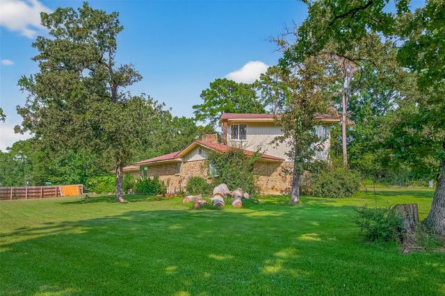 701 Saint Lawrence River Road, Montgomery, TX 77316