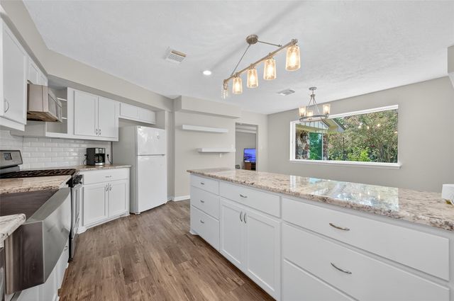 701 Saint Lawrence River Road, Montgomery, TX 77316