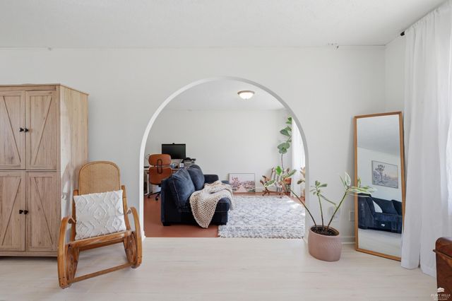 1732 Kenmar Drive, Manhattan, KS 66502