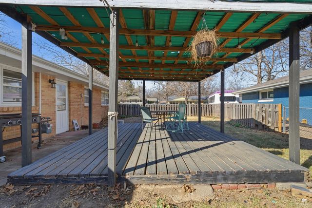 1732 Kenmar Drive, Manhattan, KS 66502