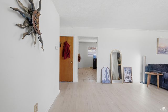 1732 Kenmar Drive, Manhattan, KS 66502