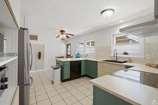 1732 Kenmar Drive, Manhattan, KS 66502