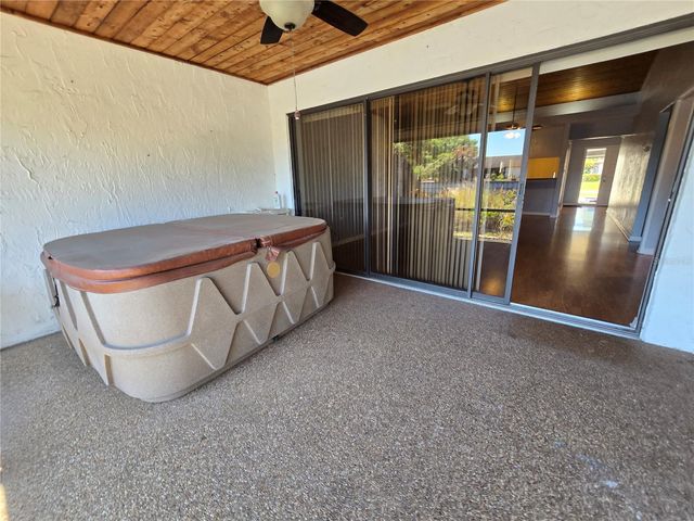 8 HUNTLEY COURT 8, Haines City, FL 33844