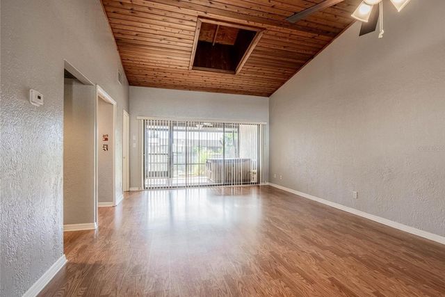 8 HUNTLEY COURT 8, Haines City, FL 33844