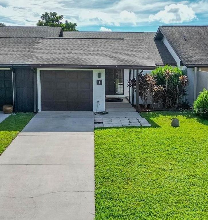 8 HUNTLEY COURT 8, Haines City, FL 33844