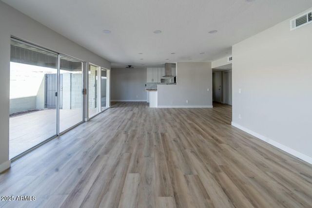 6767 N 7TH Street 123, Phoenix, AZ 85014