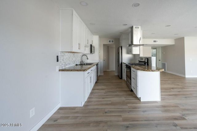 6767 N 7TH Street 123, Phoenix, AZ 85014