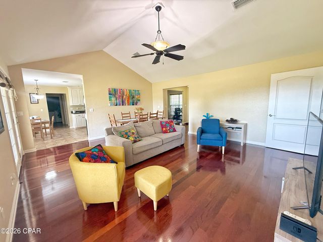 4629 Hillcrest Drive, Marianna, FL 32446