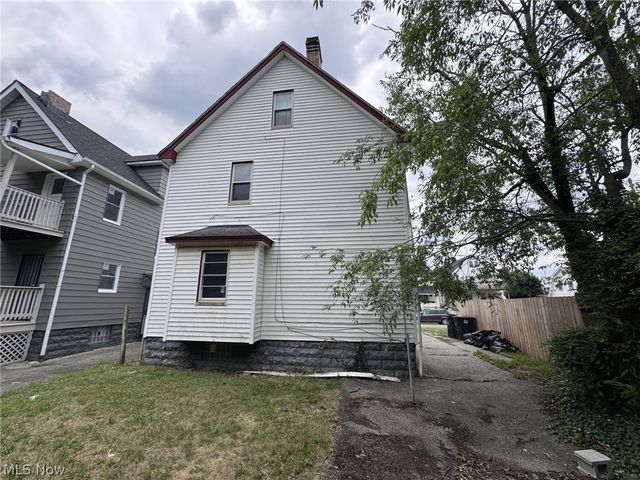 11205 Continental Avenue, Cleveland, OH 44104