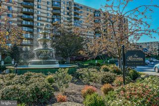 8370 GREENSBORO DR #325, Mclean, VA 22102