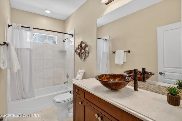 137 38th Court, Vero Beach, FL 32968