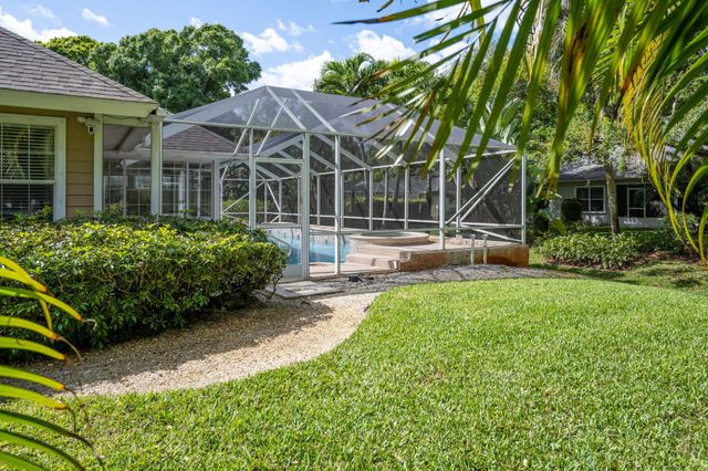 137 38th Court, Vero Beach, FL 32968