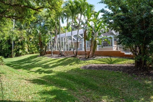 137 38th Court, Vero Beach, FL 32968