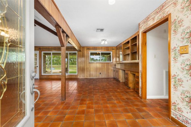 5001 Kendall Road, Baytown, TX 77523