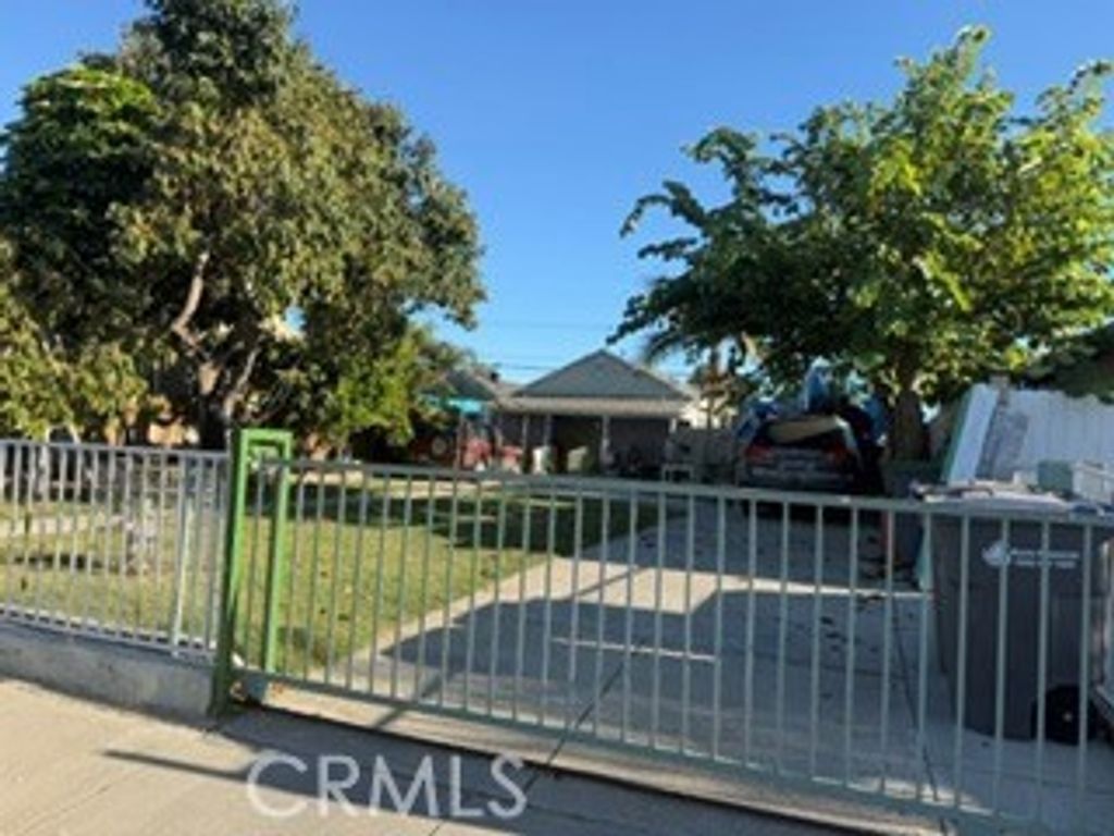 12318 211th, Hawaiian Gardens, CA 90716 — exterior
