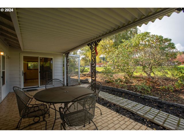 15775 Sw QUEEN VICTORIA Pl, Portland, OR 97224