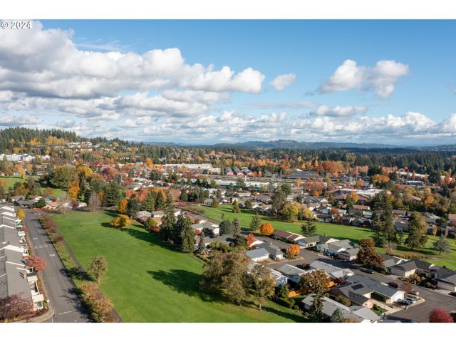 15775 Sw QUEEN VICTORIA Pl, Portland, OR 97224