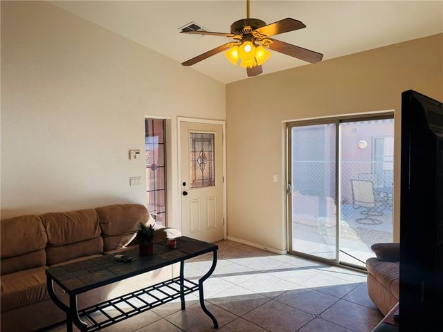 1913 Colorado Boulevard, Bullhead City, AZ 86442