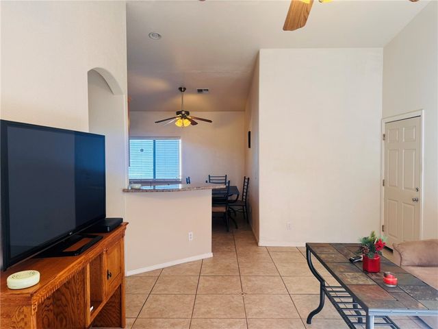 1913 Colorado Boulevard, Bullhead City, AZ 86442