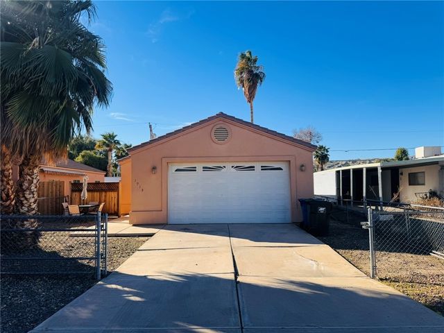 1913 Colorado Boulevard, Bullhead City, AZ 86442