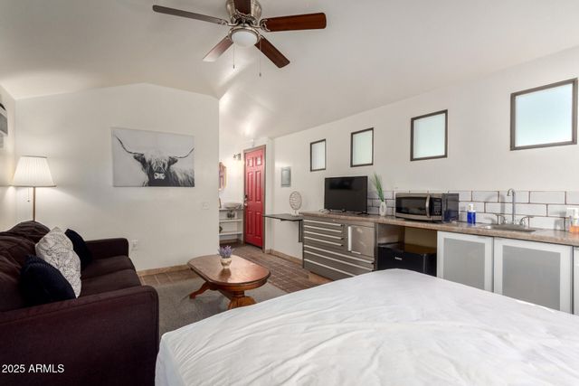 2254 N 17TH Avenue, Phoenix, AZ 85007