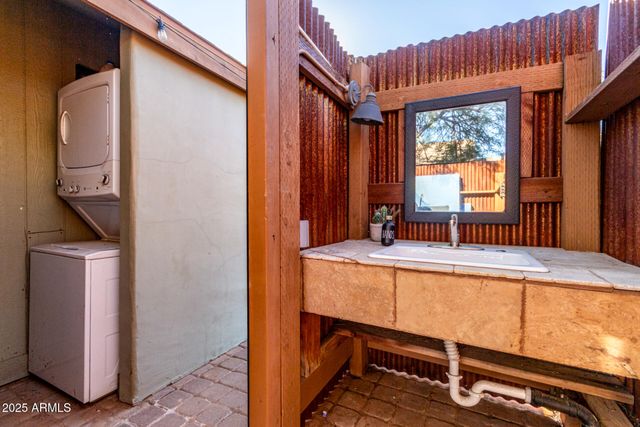 2254 N 17TH Avenue, Phoenix, AZ 85007