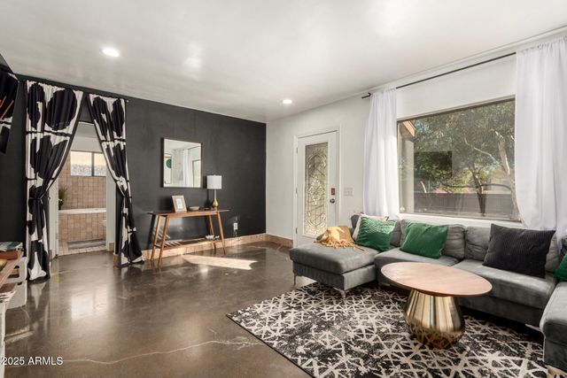 2254 N 17TH Avenue, Phoenix, AZ 85007