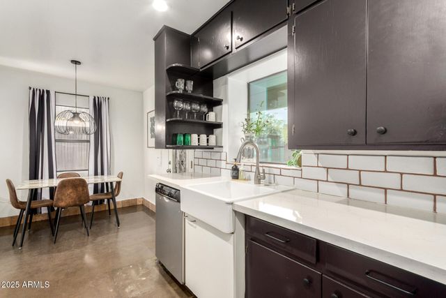 2254 N 17TH Avenue, Phoenix, AZ 85007