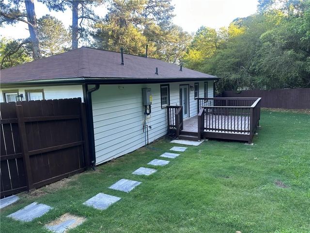 2745 Marco NW Drive, Atlanta, GA 30318