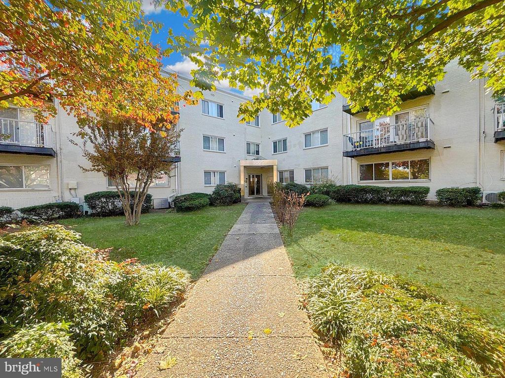 1005 CHILLUM RD #317, Hyattsville, MD 20782