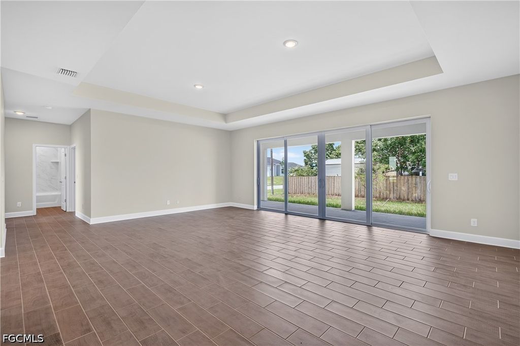 Image 6 of property listing at 1911 NW 1st PL, Cape Coral, FL 33993