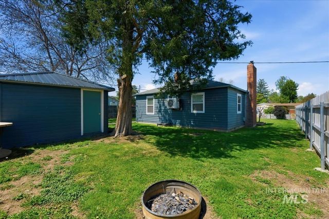 211 W. Dewey Ave., Nampa, ID 83686
