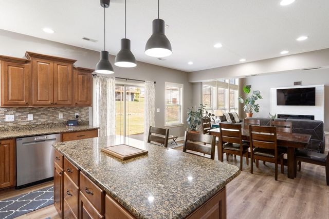 2109 AUGUST BRIGGS DR, Columbia, MO 65201