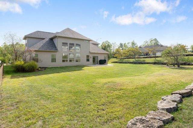 2109 AUGUST BRIGGS DR, Columbia, MO 65201