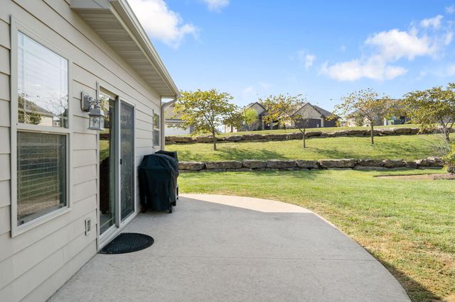 2109 AUGUST BRIGGS DR, Columbia, MO 65201