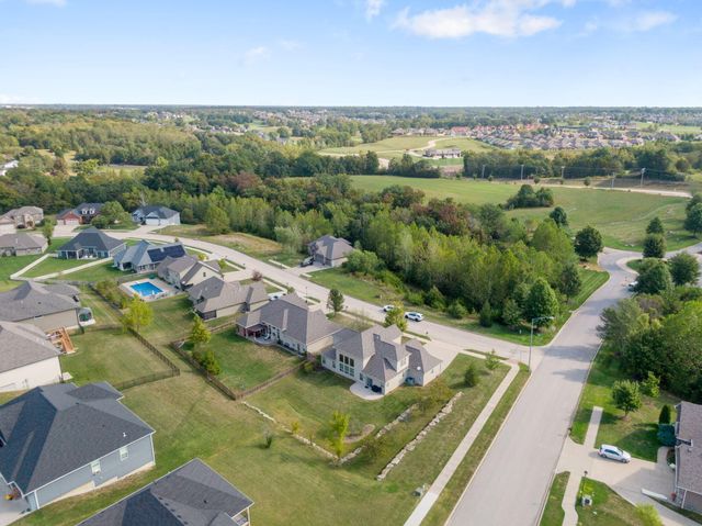2109 AUGUST BRIGGS DR, Columbia, MO 65201