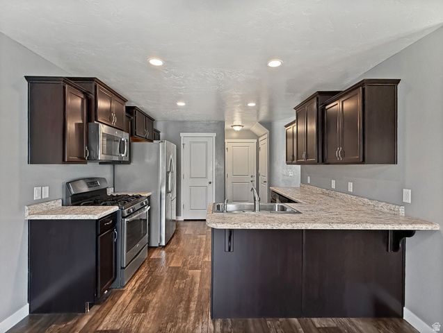 15152 S GALLANT DR, Bluffdale, UT 84065