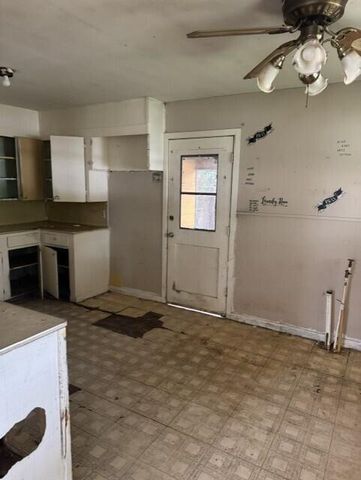 1617 Hassell Street, San Angelo, TX 76901