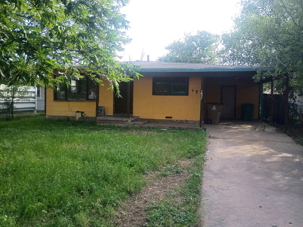 Image 2 of property listing at 1617 Hassell Street, San Angelo, TX 76901