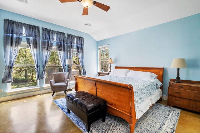 119 Maple Leaf TRL, Elgin, TX 78621