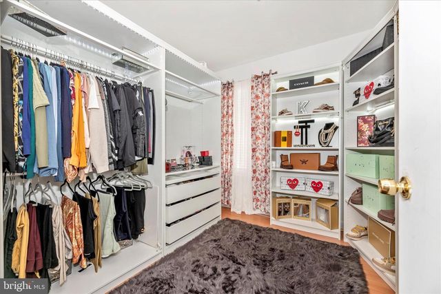 25304 CLEARWATER DR, Damascus, MD 20872